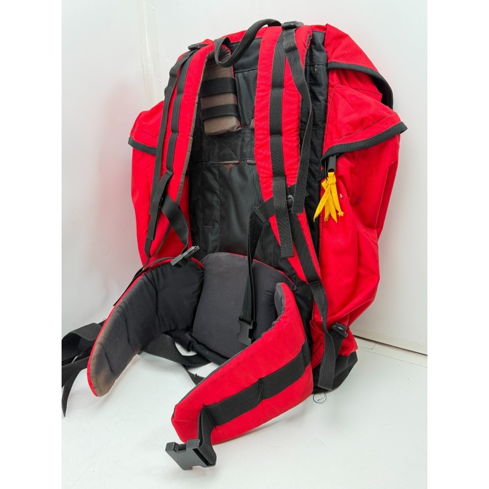 Vintage Marlboro Adventure Team Backpack Red Detachable Daypack Rucksack 2-in-1